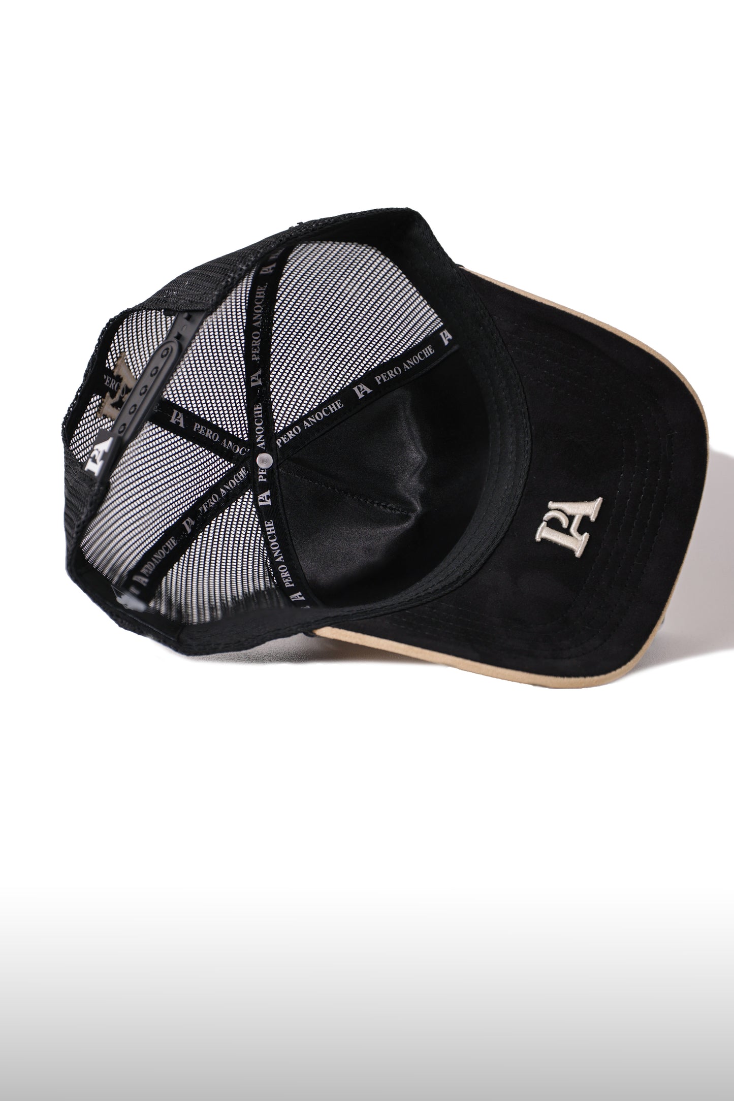 BLACK BULL SAND HAT