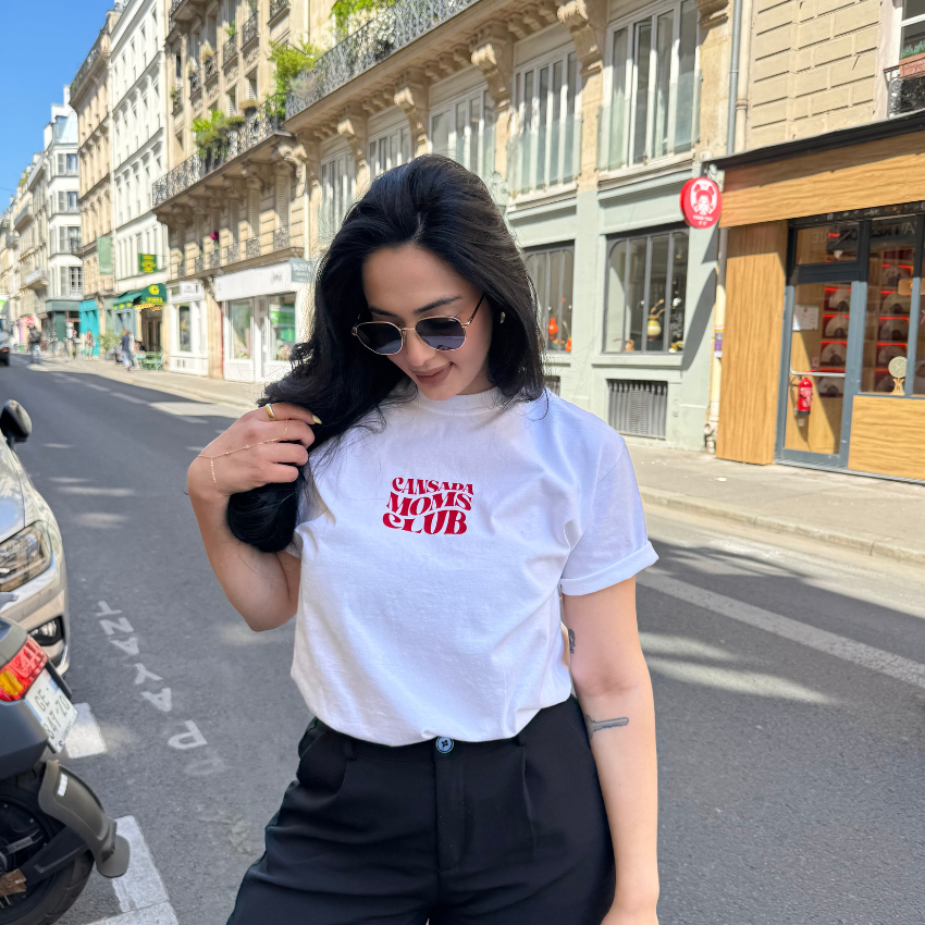 CANSADA MOMS CLUB White & Red