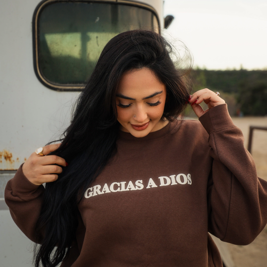 GRACIAS A DIOS Brown Crewneck